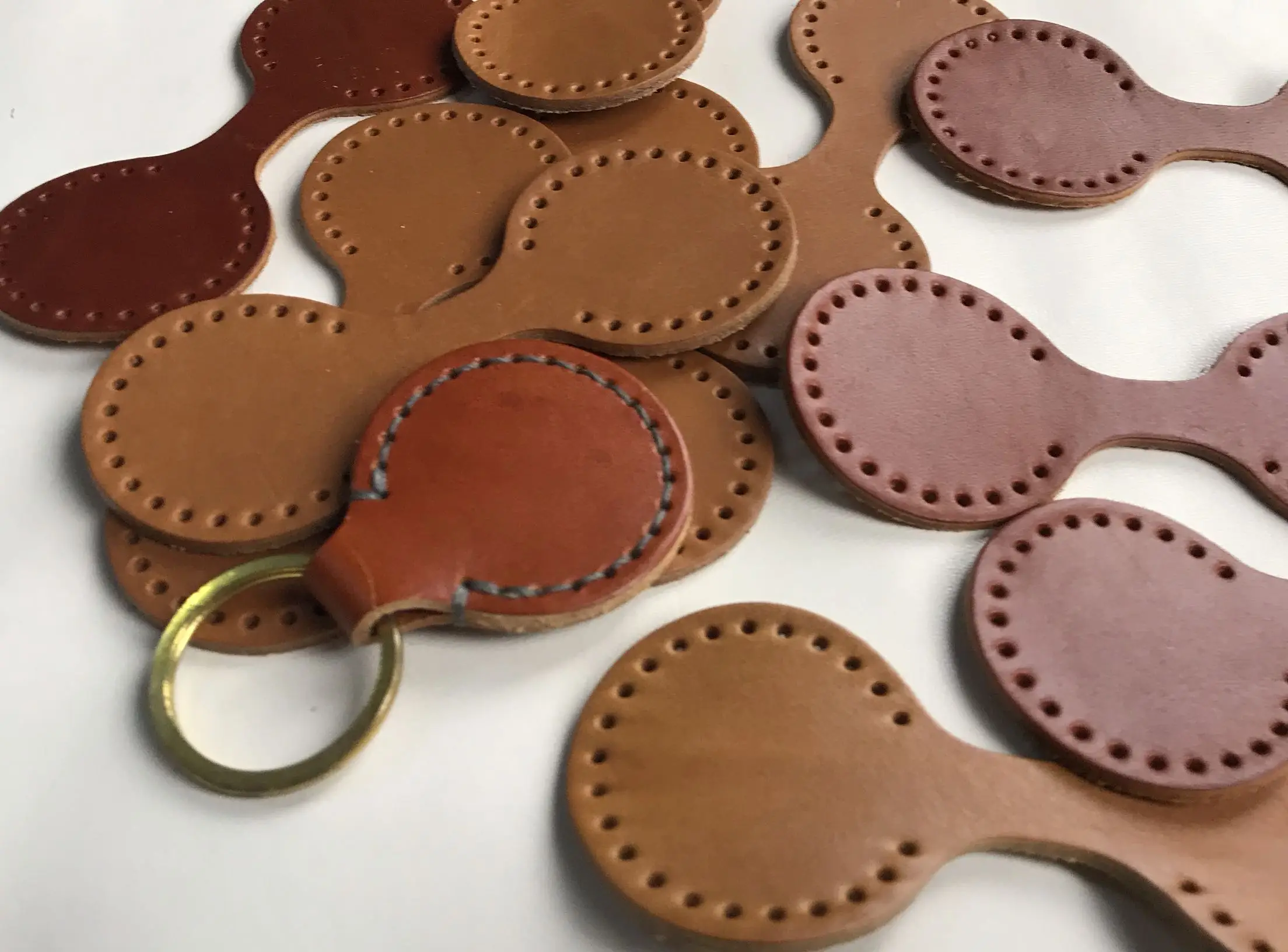 

Vegetable tanned leather top layer cattle-leather key ring leather Semi-finished leather material package