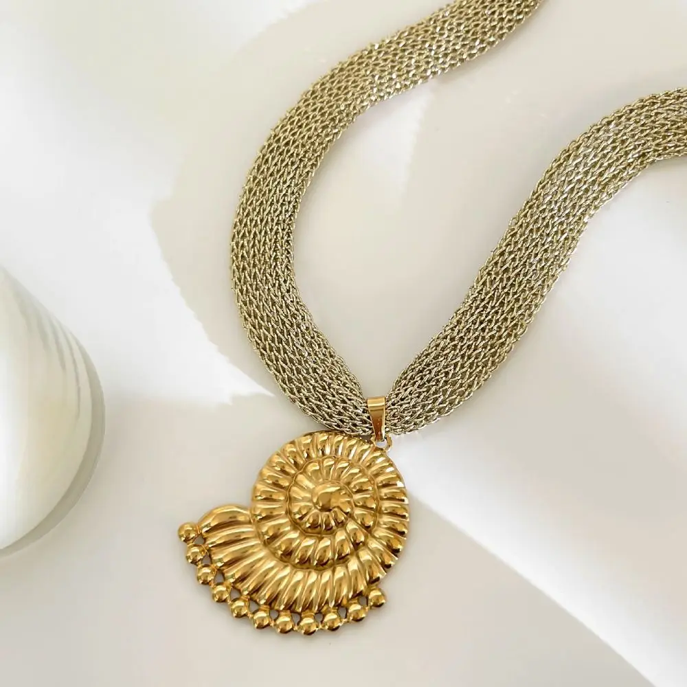 سلسلة مجوهرات من الفولاذ المقاوم للصدأ مطلية بالذهب تصميم مبالغ فيه على شكل قلب محارة شل قلادة الشمس قلادة مجوهرات نسائية