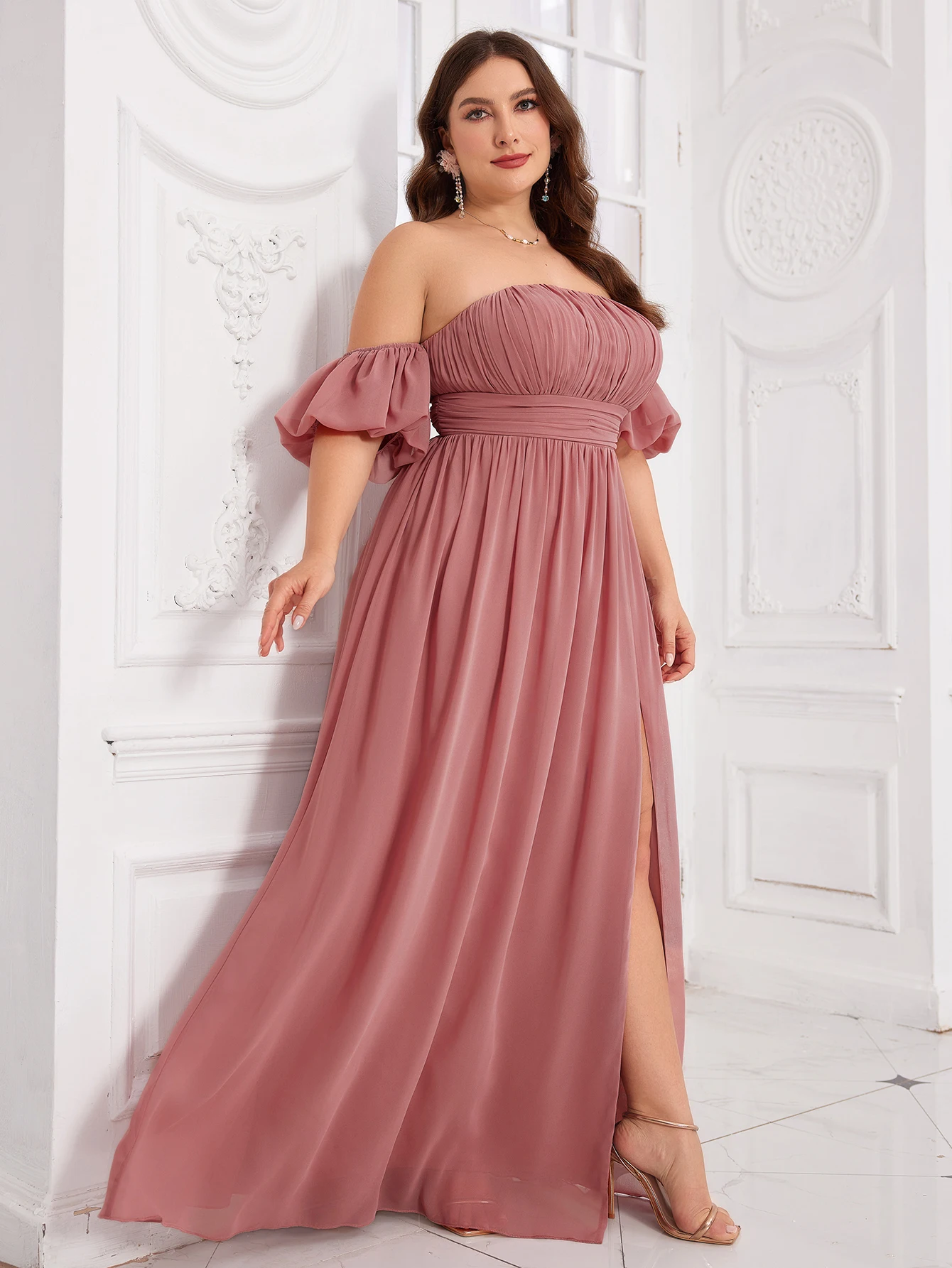 

UNITHORSE Plus Size Women Lantern Sleeve Pleat Front High Slit Chiffon Dress