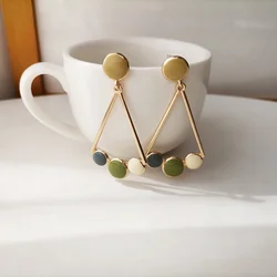 Vintage Hollow Out Triangle Clip Earrings No Piercing Enamel Contrasting Simple Geometric No Hole Clip on Earrings for Women