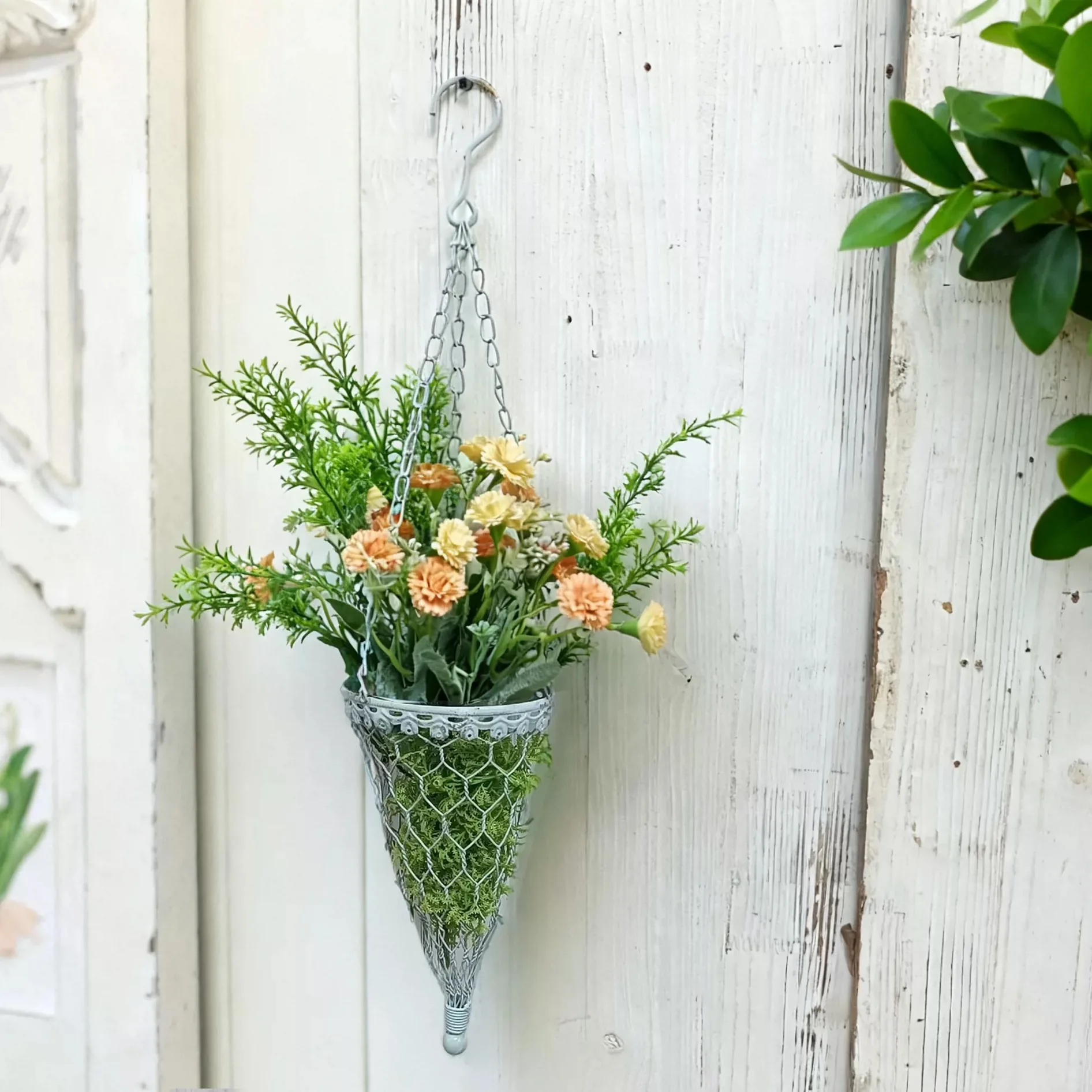 

Hanging Cone Planter Basket with Chain, Distressed Gray Metal Wire Mesh, 11cm Diameter x 21cm Deep, Vintage Decorative