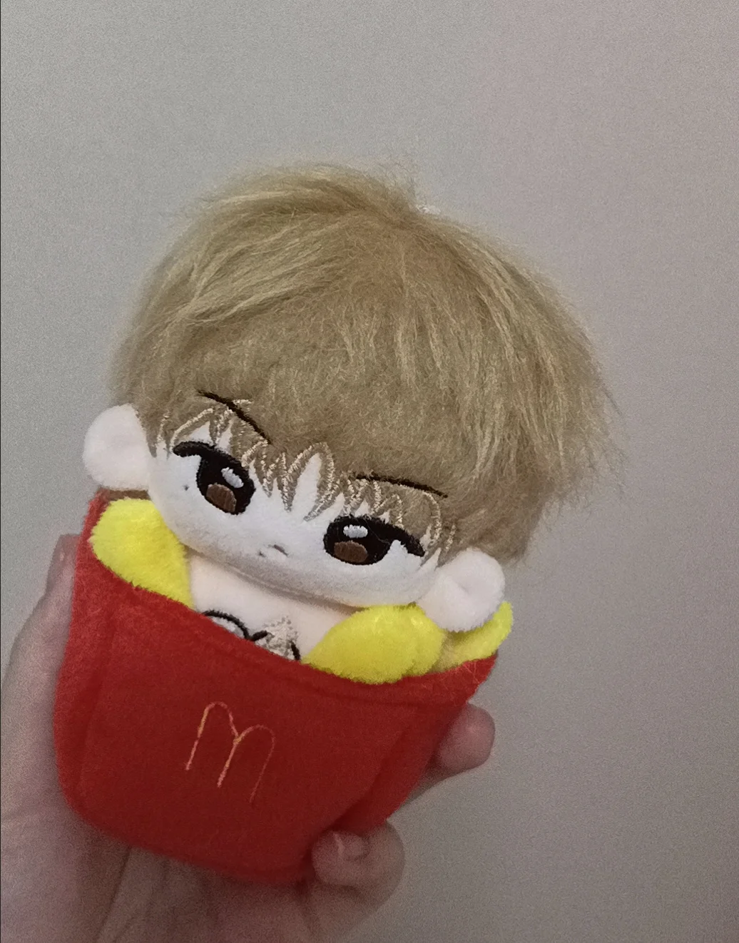 

Stuffed 10cm Handsome Boy The8 Cute Cotton Plush Doll Creative Backpack Pendant or Kids Adults Birthday Gift Fan Collection