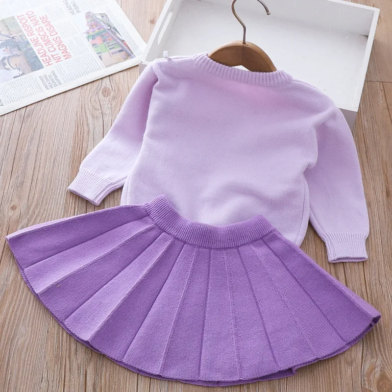 Girl baby clothing set autumn and winter cartoon flower clothing set new children\'s knitted sweet and cute top+pleated skirt set