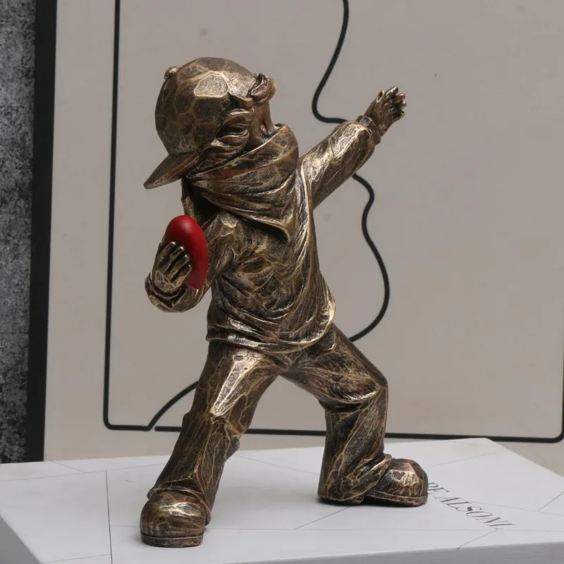 Modern Art Banksy Love Sculpture, Stone Throwing Statue, Home Decoration Desk Accessories Collection Statue Decoration Interior