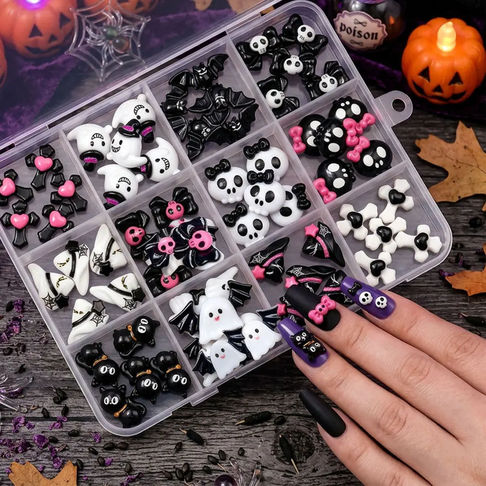 12er-Set 3D Schwarz-Weiß Halloween Nagel-Charms: Niedliche Totenkopf-/Geister-/Kreuz-/Katzen-/Kürbis-/Fledermaus-Nagelsteine aus Harz mit flacher Rückseite zur Nageldekoration – Detail 4