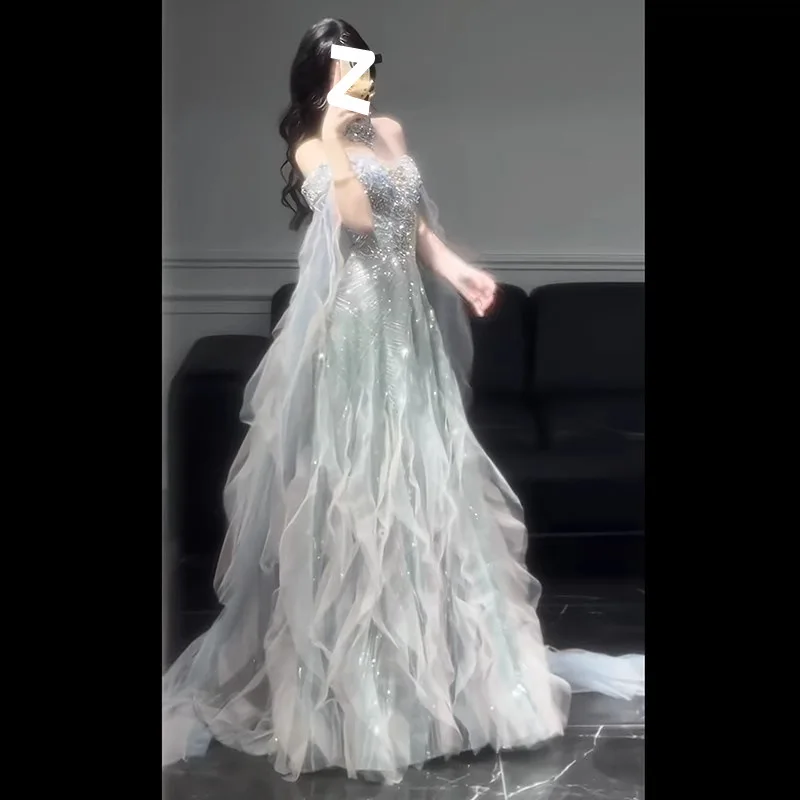 Nuovo abito da sera senza spalline con spalle scoperte azzurro di lusso di fascia alta per cerimonia di laurea, compleanno, ballo di fine anno per adulti