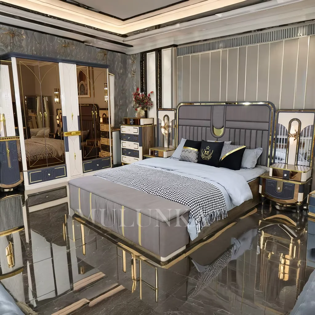 

Elegant Classic Luxury Wooden Bedroom Furniture Set with King Size Mirror Headboard for Home or Hotel