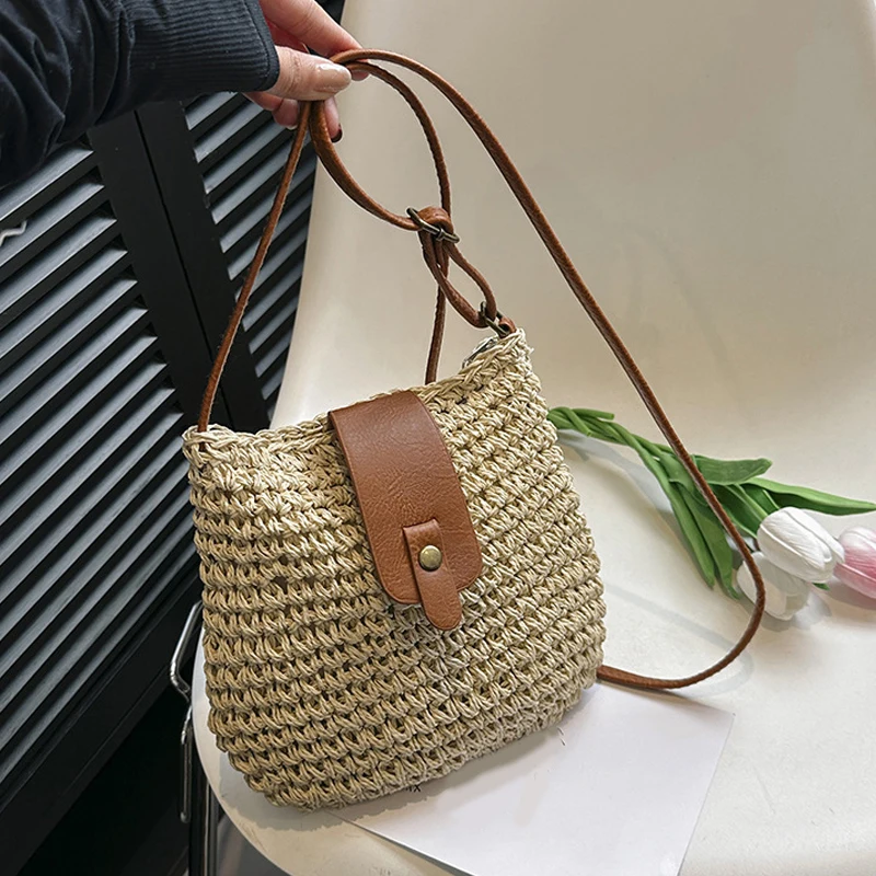 Ladies Crossbody Beach Bags Straw Knitted Purses and Handbags Women Beige Shoulder Bags Summer Holiday Raffia Woven Side Bag