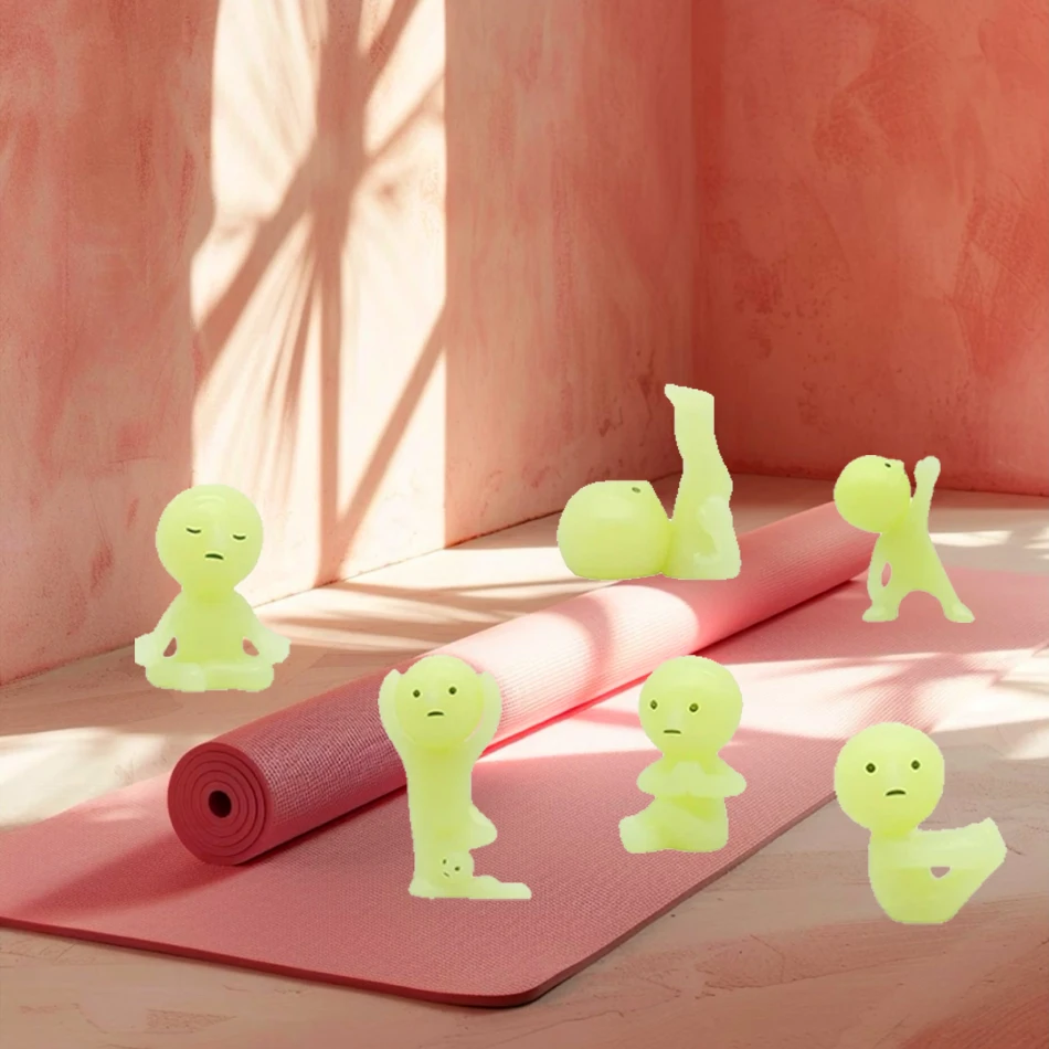 SMISKI lIVING Series Noctilucent Green Doll Action Figures الديكور لعبة مجسمة المشجعين هدايا الأطفال