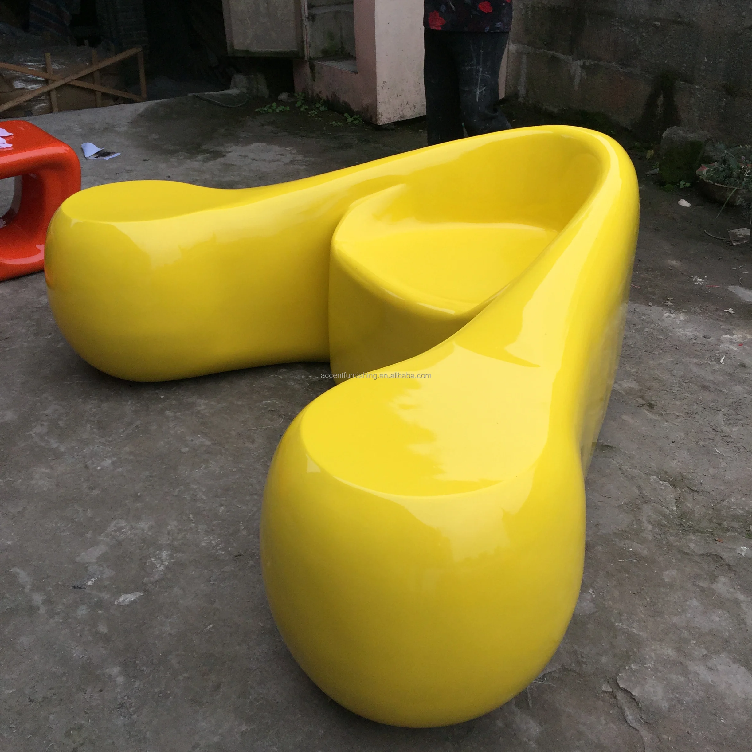 

Креативный специальный стул, водонепроницаемая скамейка для торгового центра, сиденье из FRP, уличный садовый белый расслабляющий стул