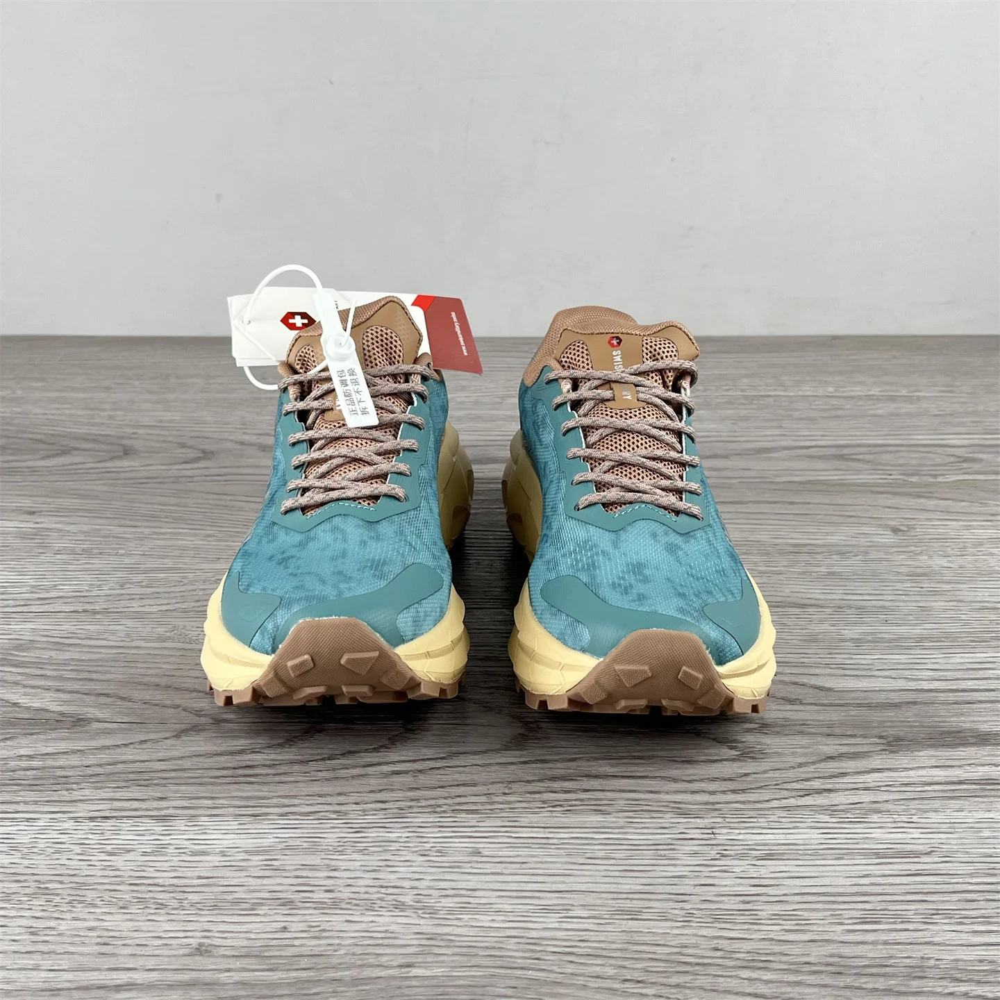 Low-top lightweight sports shoes men's casual shoes Korean tide shoes 2025 summer men's running shoes