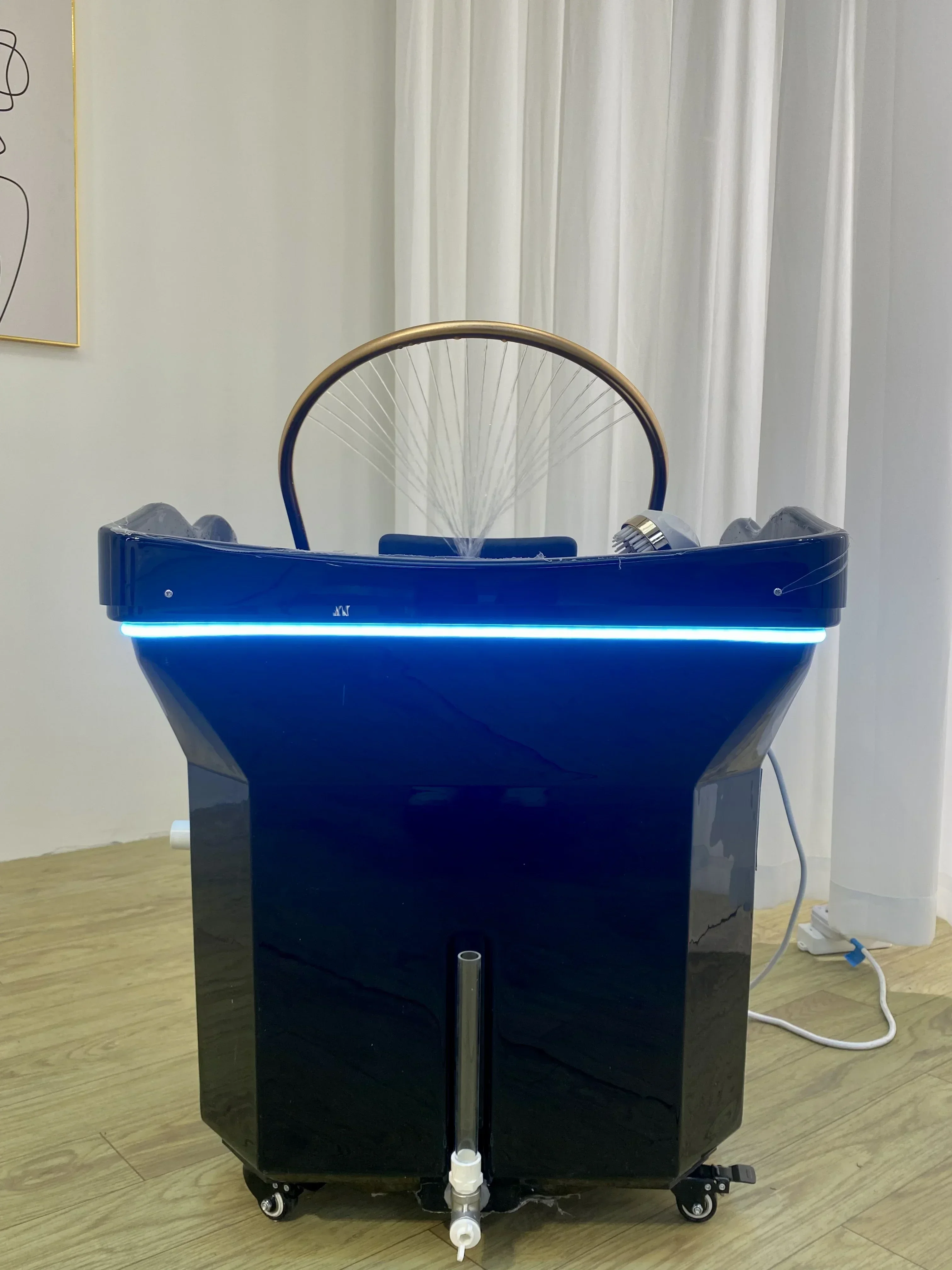 Nowoczesny parownik do spa z cyrkulacją wody, oświetleniem LED, przenośny z wbudowanym zbiornikiem na wodę o pojemności 60 litrów do użytku w spa.