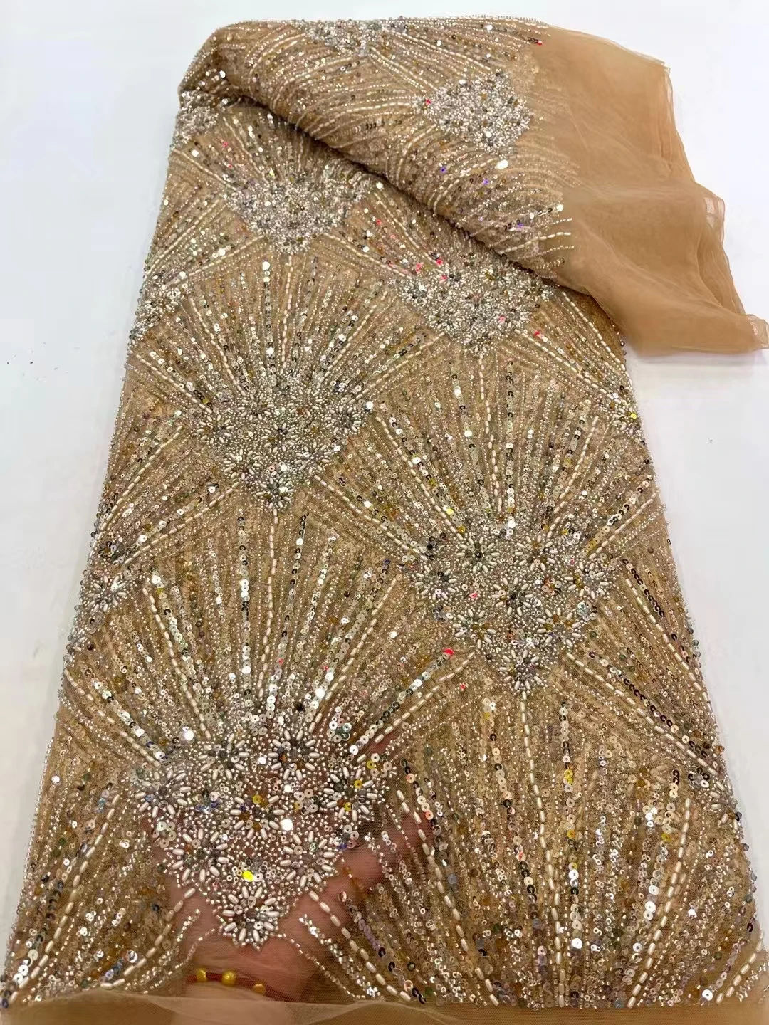 

Новая африканская тяжелая вышивка бисером, ткань для вышивки бисером и блестками, ткань для свадебного платья с блестками, ткани на заказ