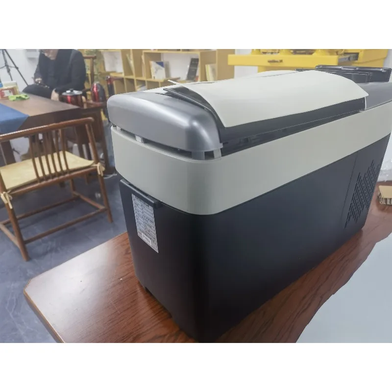 Factory Direct Sales Car Refrigerator 12V/24V High Quality Fast Cooling and  Special Refrigerator