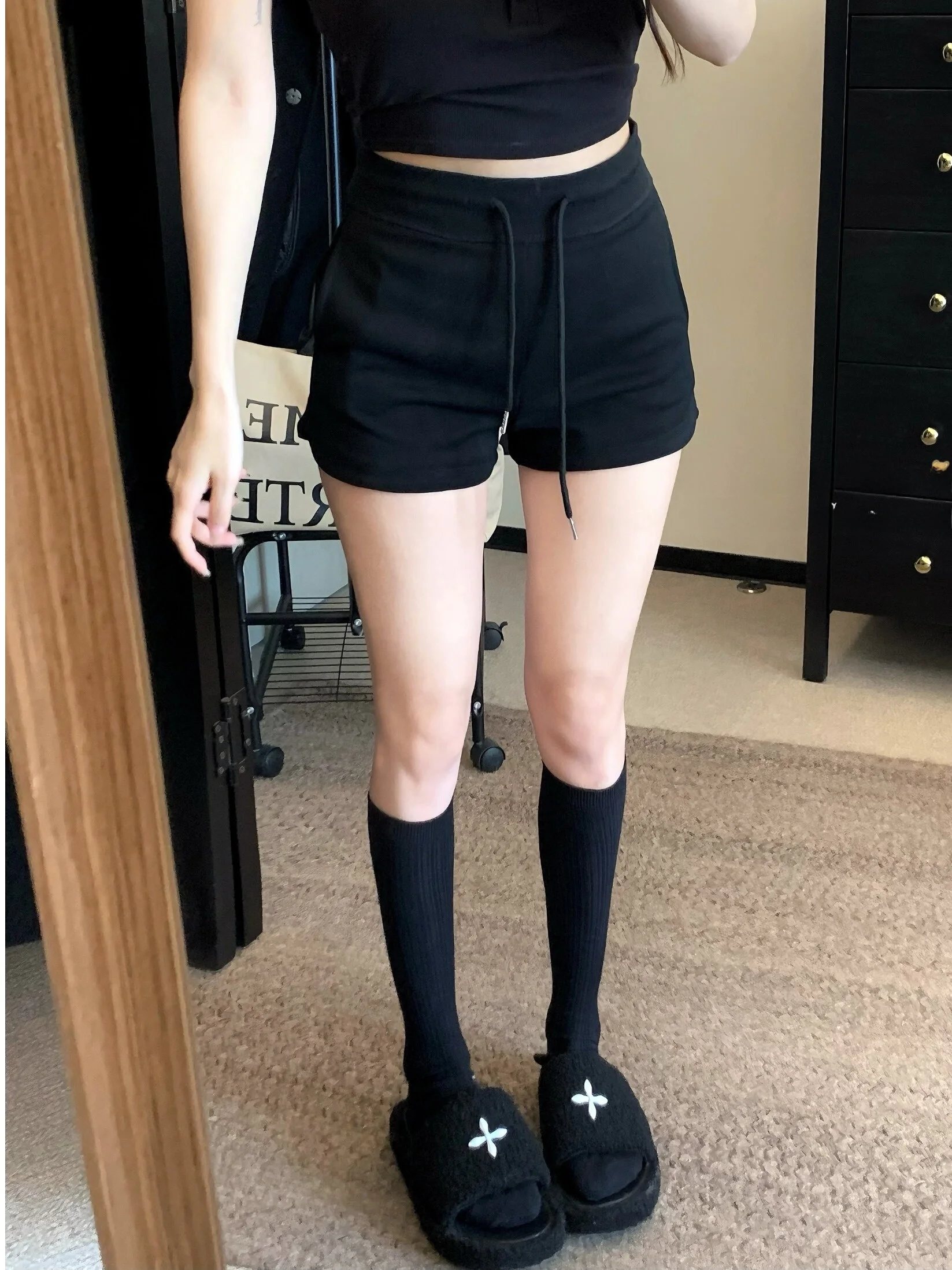 

Black High Waist Straight Leg Short Pants Women's Casual Summer Fashionable Trendy Girl Style Comfortable Breathable Shorts