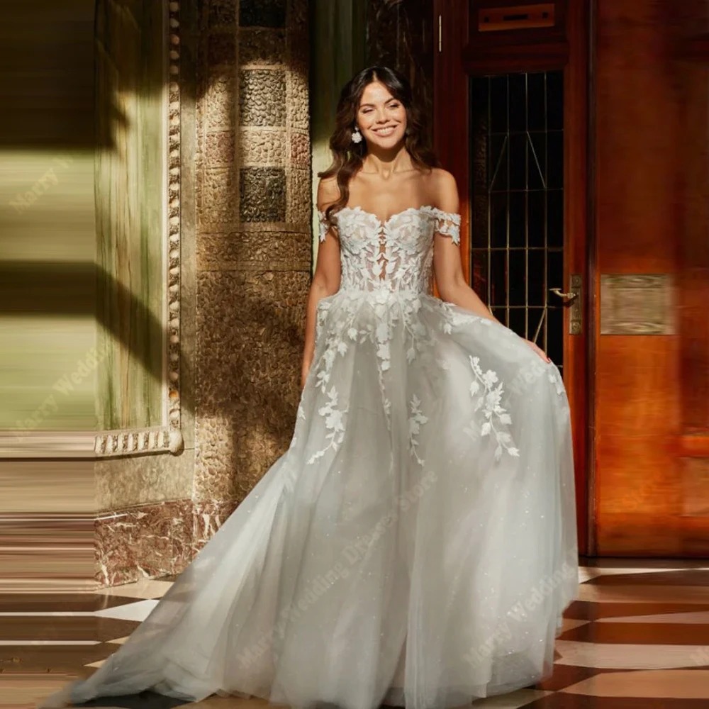 Bellissimi abiti da sposa da donna con spalle scoperte Applicazioni in pizzo Abiti da sposa a-line Banchetto di fidanzamento Abiti da principessa personalizzati