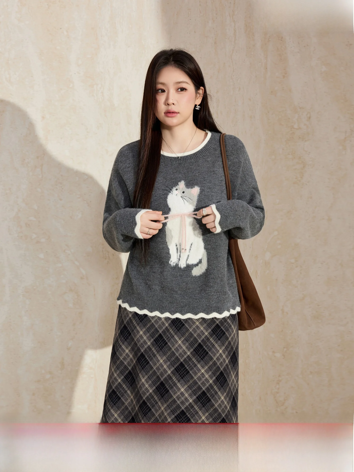 

Large Size Women's round Ne Pattern Knitted Sweater Winter New Knot Design Color Blo Flower Embroidery Top