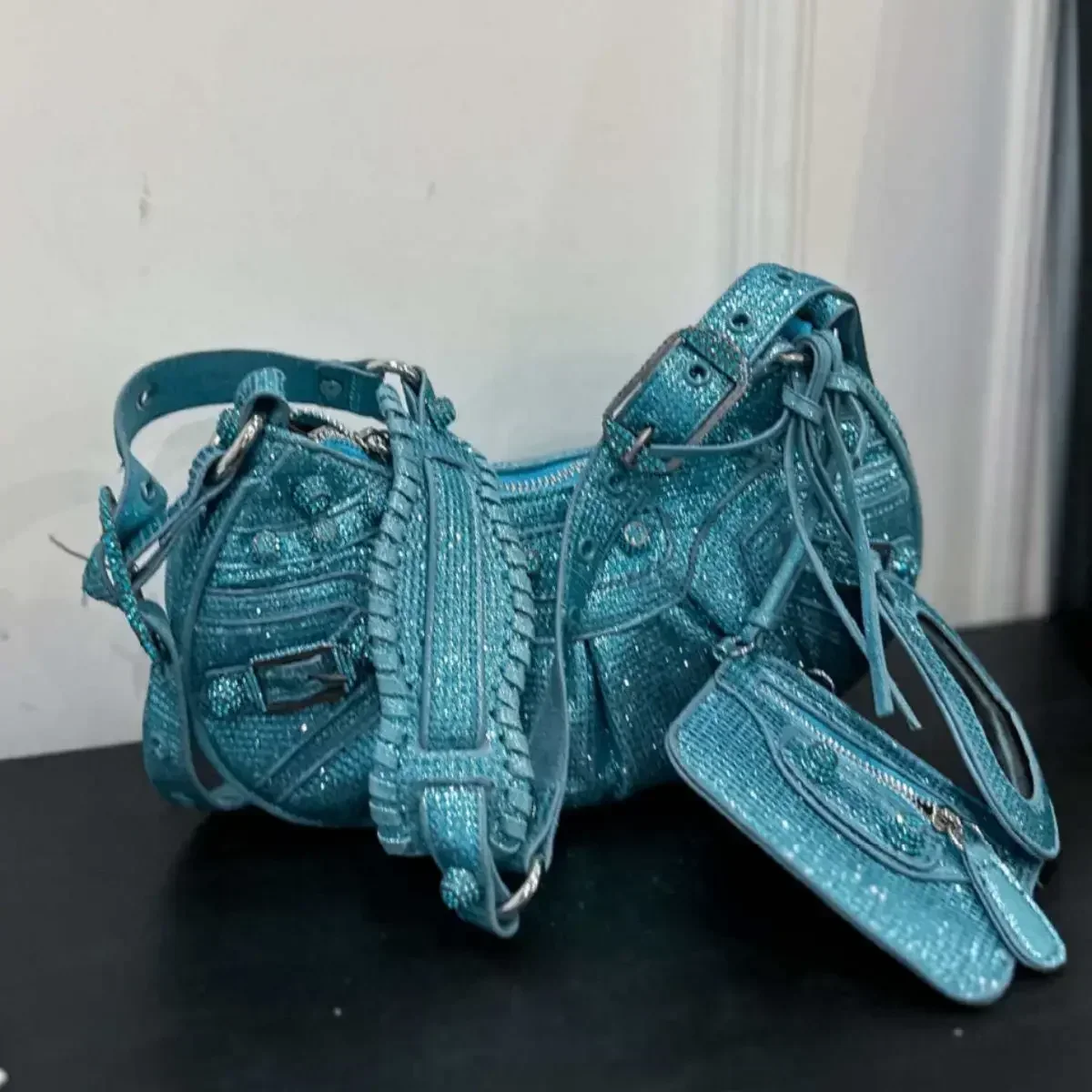 Bolso cruzado de moda portátil con diamantes de imitación, novedad de verano, bolso de hombro con diamantes, bolsos de mensajero para motocicleta, luocasual 2024