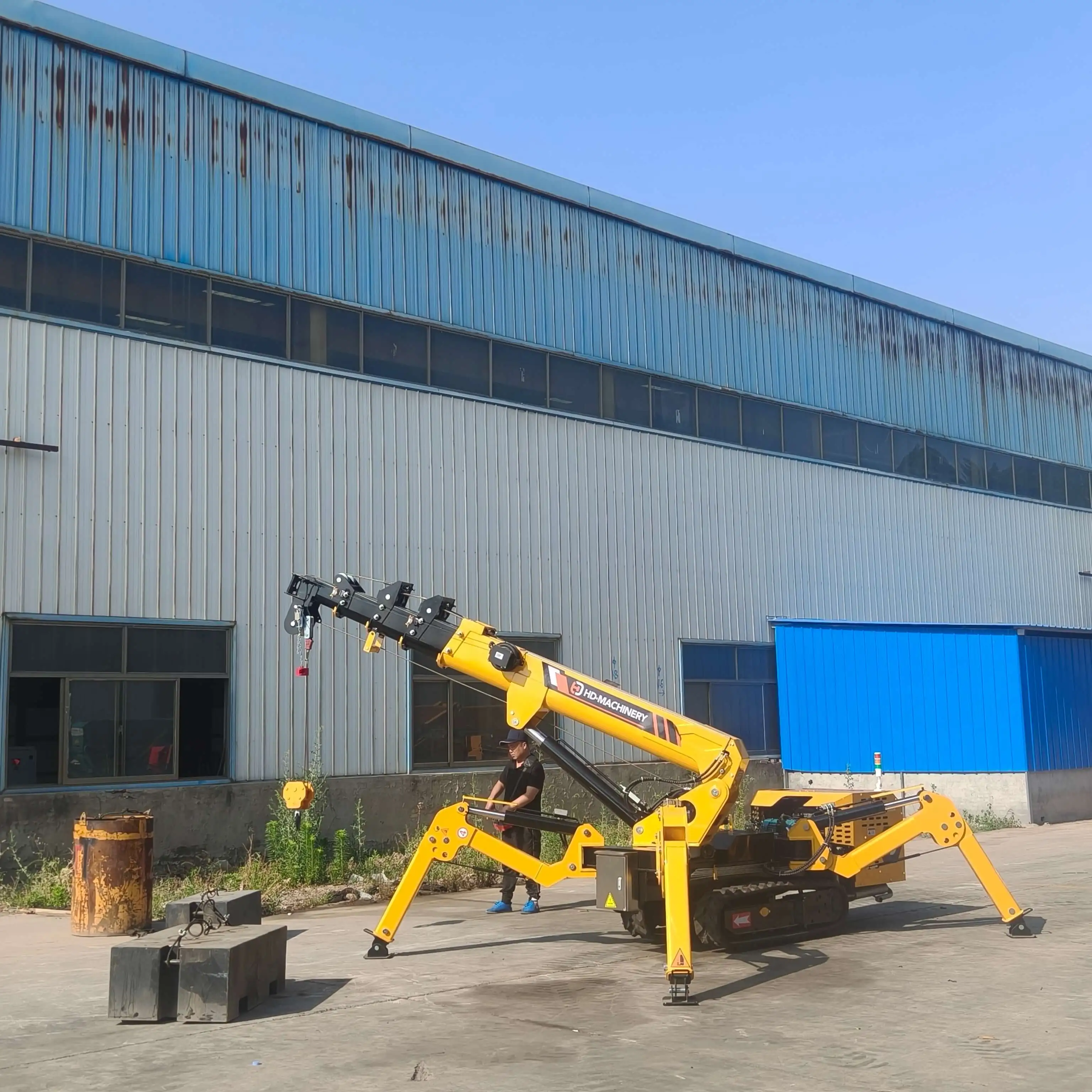 جهاز تحكم عن بعد 10 متر رافعة عنكبوت ديزل سبايدر كرين 360 °   دوران مستقر وآمن عالي الحمولة 3000 كجم