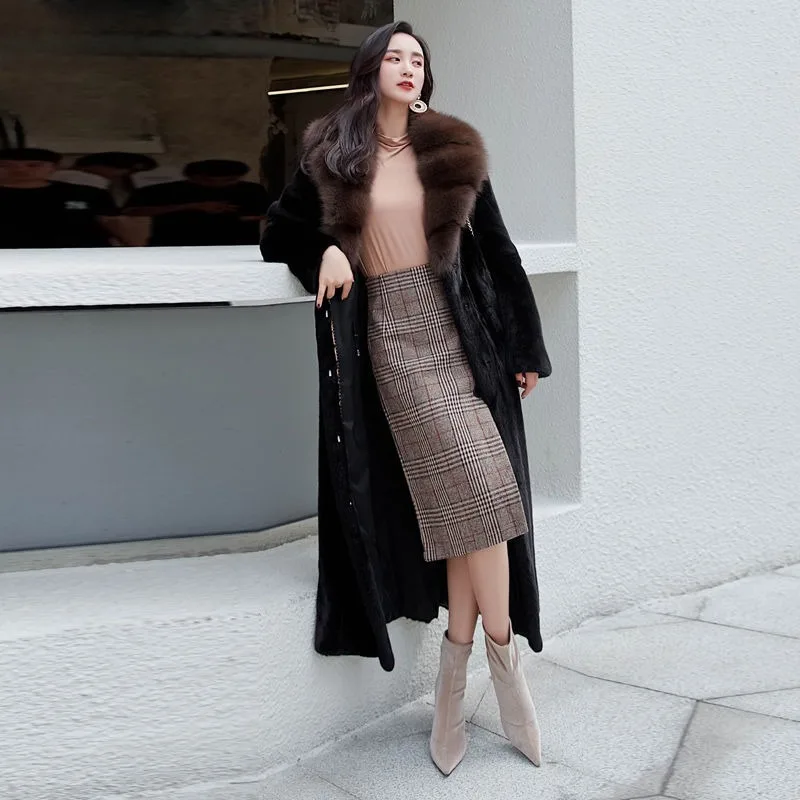 Velvet Mink Coat Women's Whole Winter Luxury Super Long Mink Fur CoatImported Velvet Mink Coat  New Luxurious Extra-long Jacket