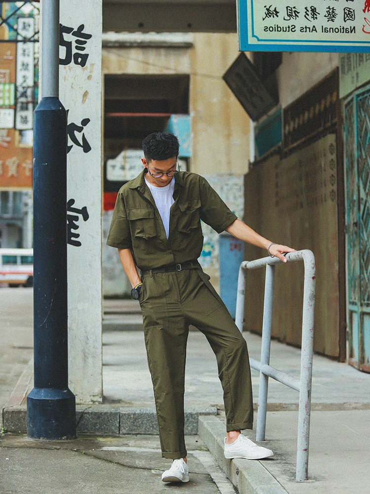 Retro japoński kombinezon roboczy, luźne spodnie męskie, modna odzież codzienna, uniwersalny styl dla młodych mężczyzn.