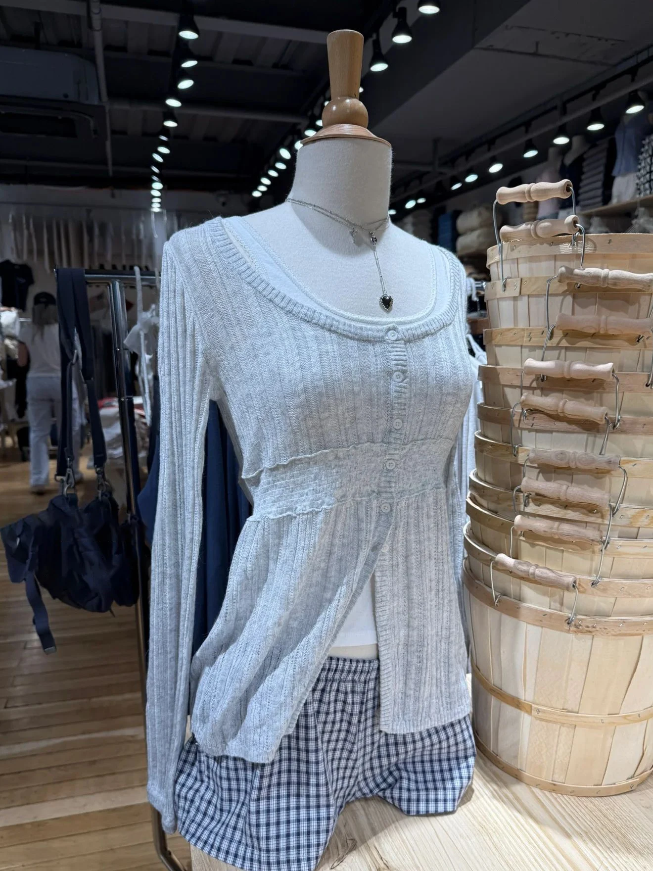 

Hollow Out Slim Long Sleeve T-shirt Woman Spring Round Neck Single Breasted Cotton Tees Solid Simple Casual Knit Tshirt Y2k Top