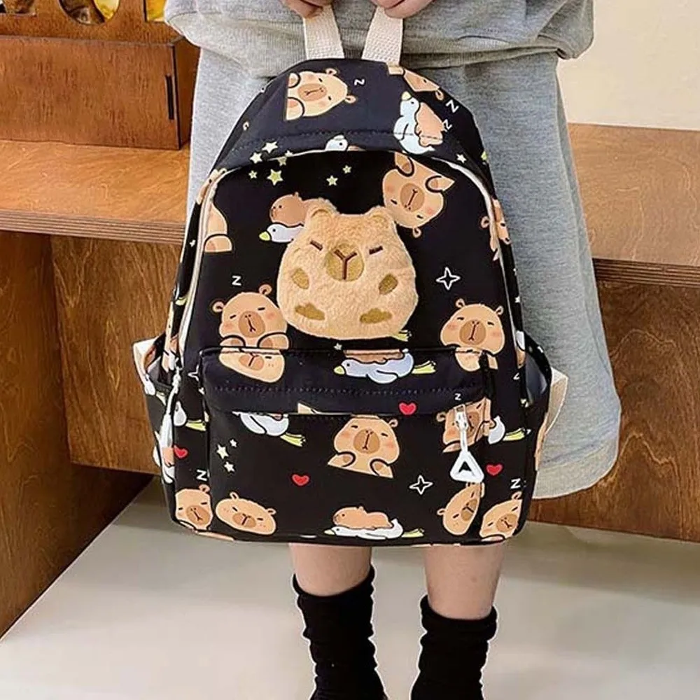 人形装飾カピバラバックパック厚みのある幅広ストラップ漫画動物デイパック軽量折りたたみ式大容量スクールバッグ