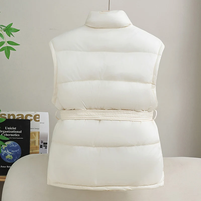 سترة خريف وشتاء 2025 صدرية جديدة للسيدات صدرية قصيرة من القطن صدرية سميكة للطالبات سترات شتوية كورية