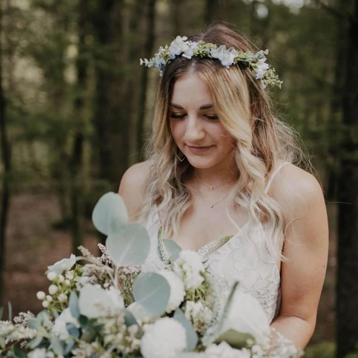 1PCS Bridal Green Leaf Crown Bohemian Headpiece Floral Headband Photo Prop (white flower)