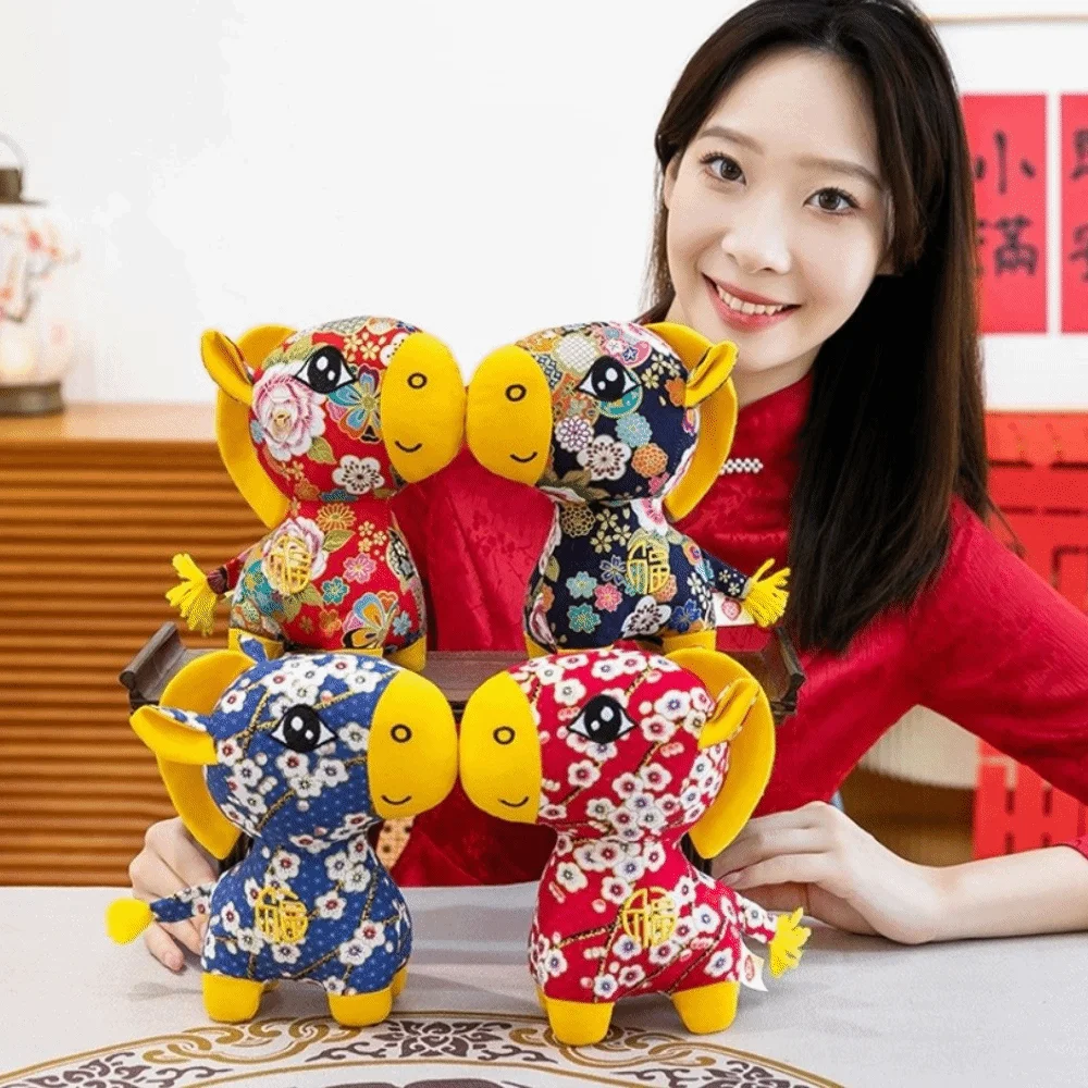 Maskotka koń w stylu chińskim, pluszak, miękki konik z bawełny PP, pluszowy konik z kreskówki, puszysty chiński koń, Rok Konia