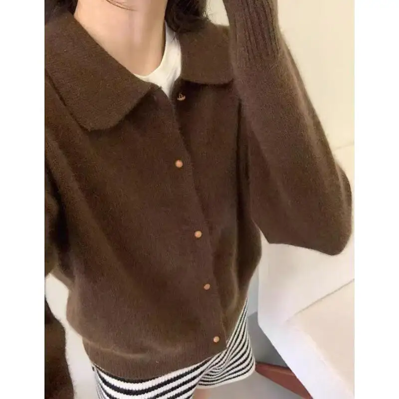 เสื้อสเวตเตอร์ถักแบบมีกระดุมสำหรับผู้หญิง สไตล์เกาหลี แขนยาว คอปก แบบเรียบง่าย นุ่ม สบาย เหมาะสำหรับฤดูใบไม้ร่วงและฤดูหนาว