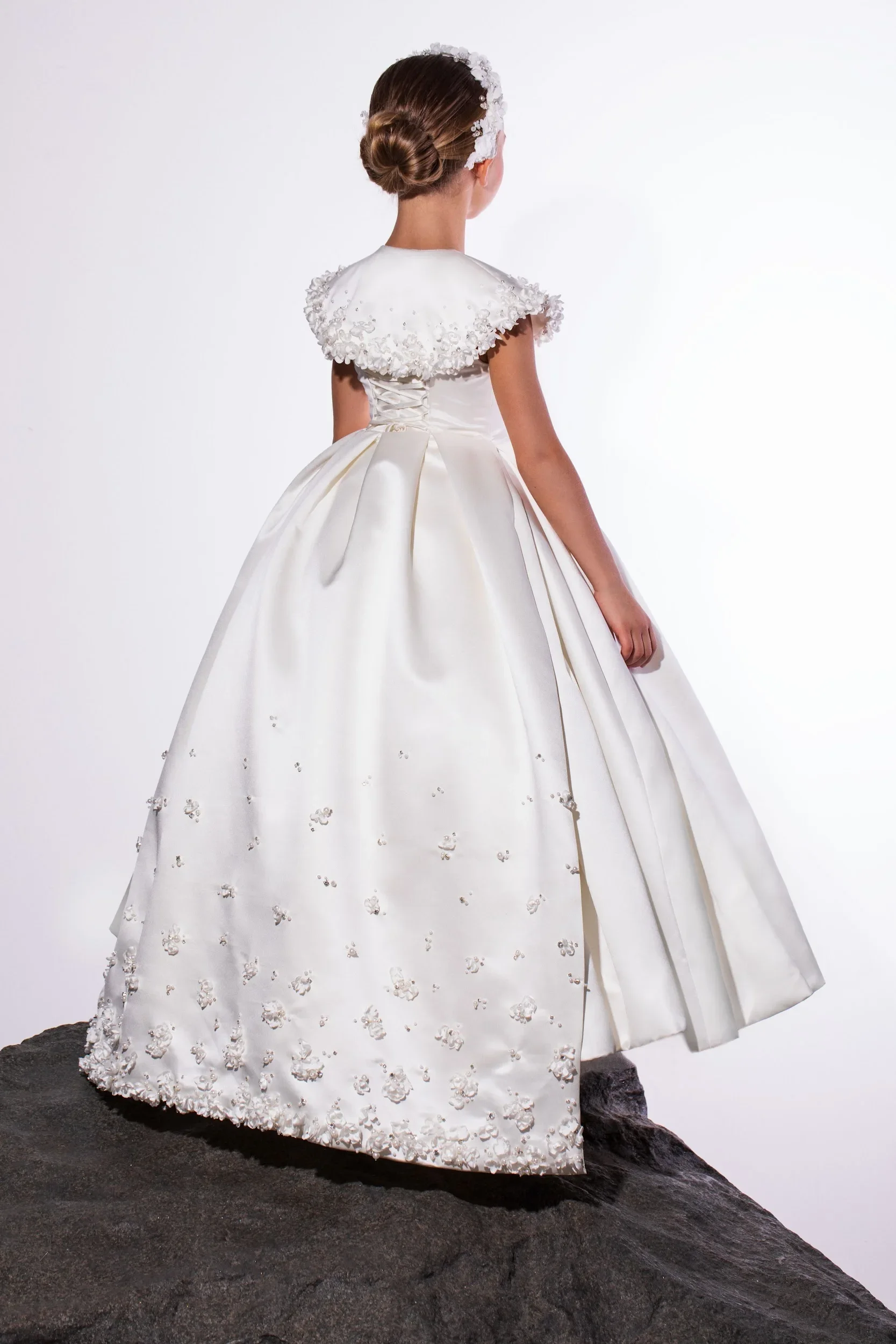 Custom White Satin Floral Appliques Flower Girl Dress First Christmas Dress Wedding Party Gown for Girls فساتين اطفال