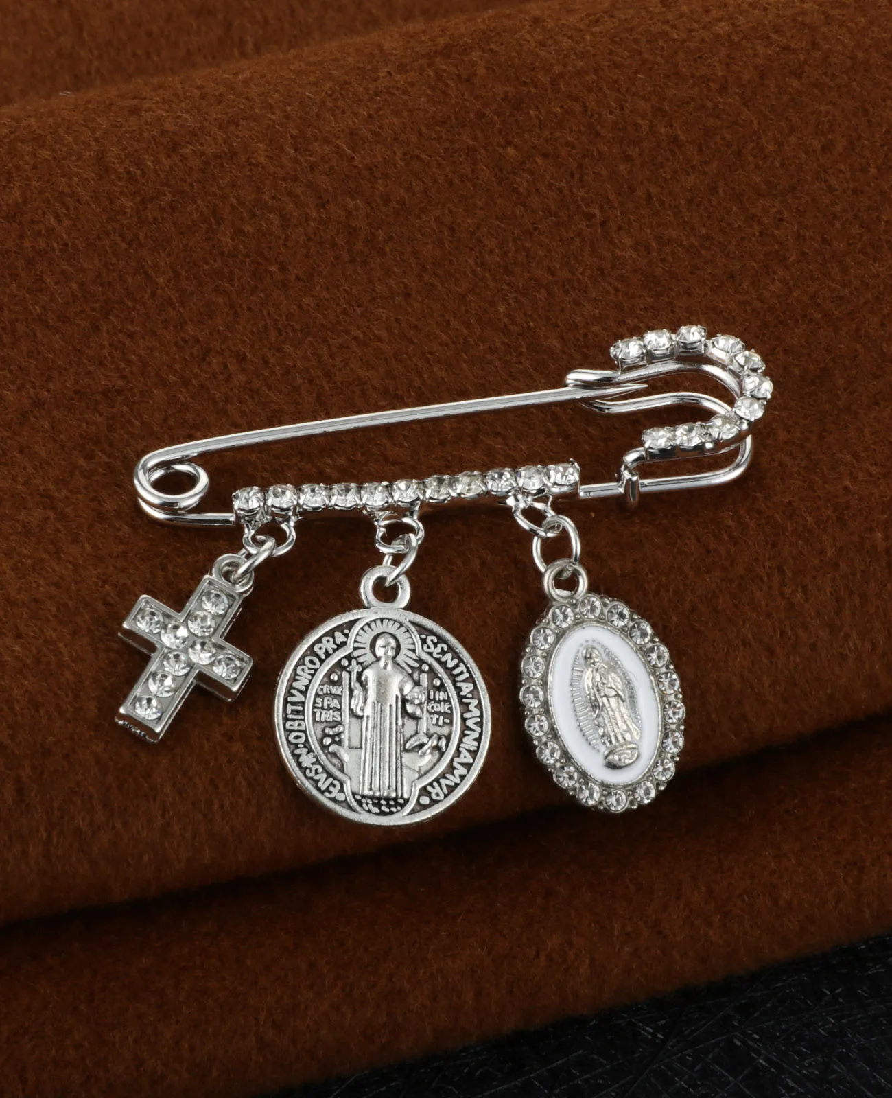 الكاثوليكية سانت بنديكت ميدالية مشبك ورق بروش سيدة غوادلوب الصليب سحر مشبك التلبيب دبوس سان بينيتو مجوهرات اكسسوارات