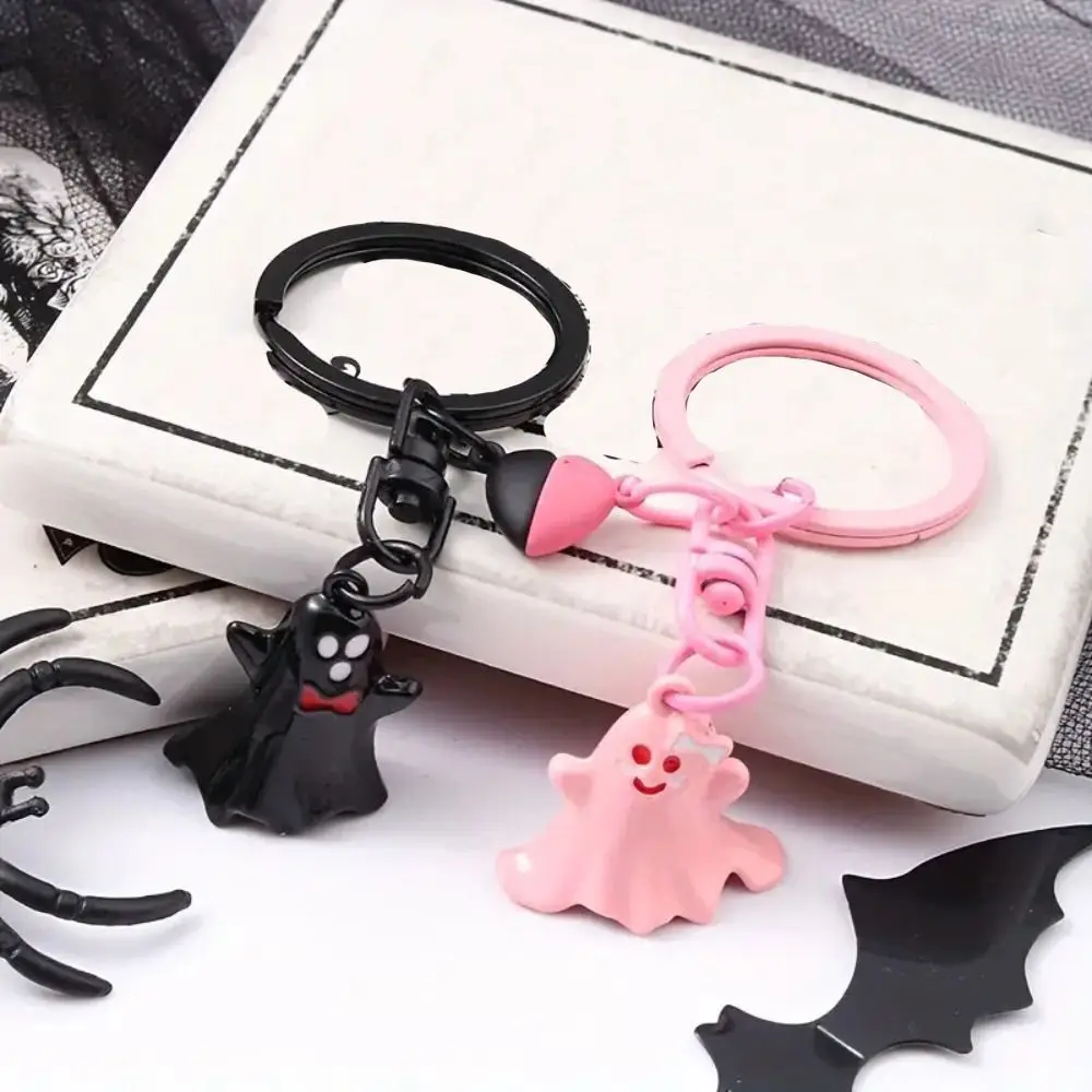 1Pair Creative Bag Hanging Halloween Ghost Keychain Couple Cute Magnetic Ghost Pendant Ornaments Lovers Key Rings Gift