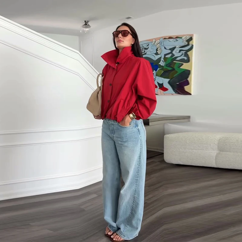 

Повседневная красная короткая куртка-бомбер на молнии, женская куртка-бомбер с воротником-стойкой и длинными рукавами, карман на пуговицах, осень 2024, женская шикарная уличная верхняя одежда, новинка