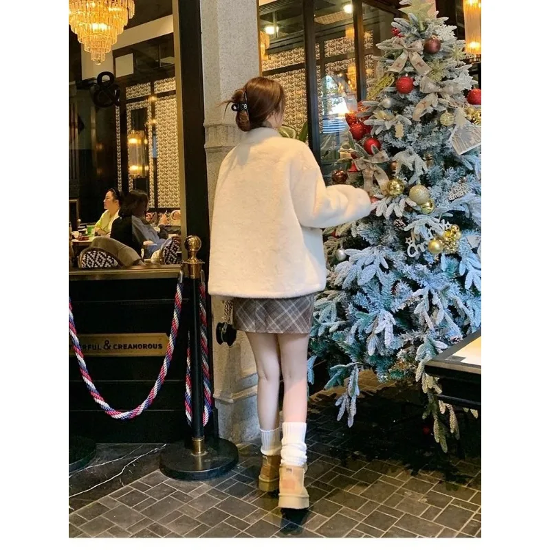Women's Autumn and Winter Solid Color Buttoned Long-sleeved Cardigan Flocked Fashion Casual Loose Jacket Top