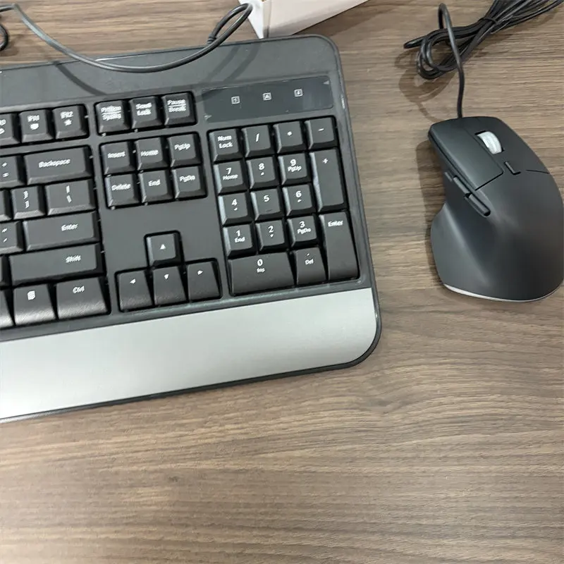 Microsoft Desktop2000 keyboard and mouse set for home business office