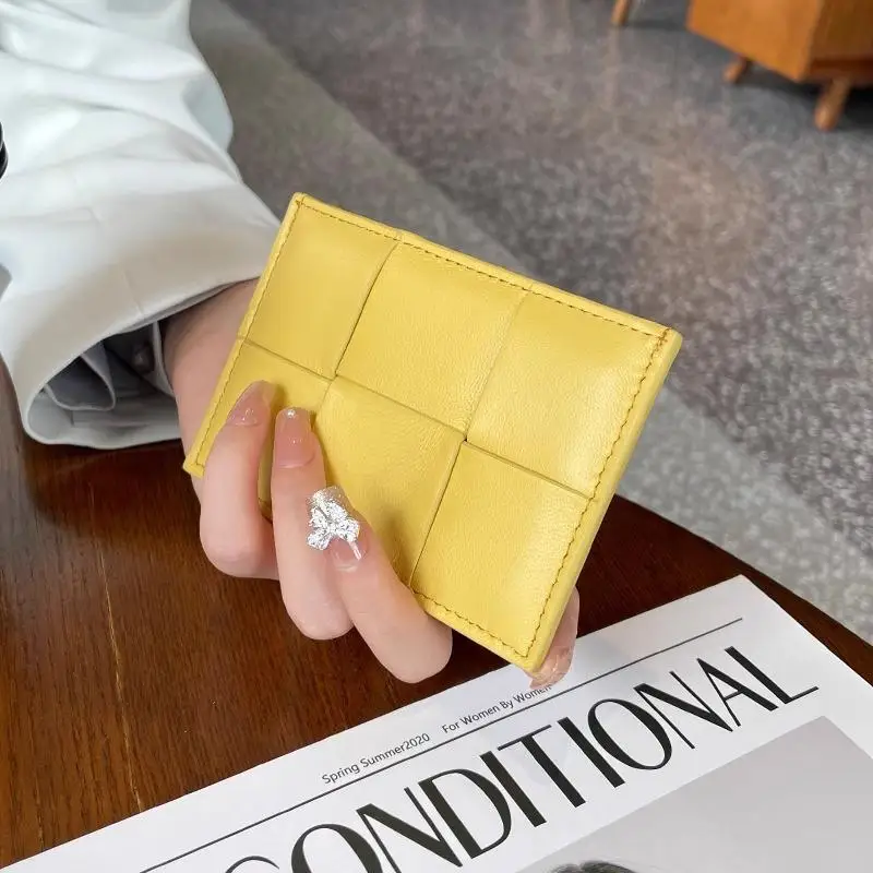 Fashionable Sheepskin Woven Small Wallet Women Brand Design Bifold Zip Closure Real Leather Coin Purses Card holders Money Bag