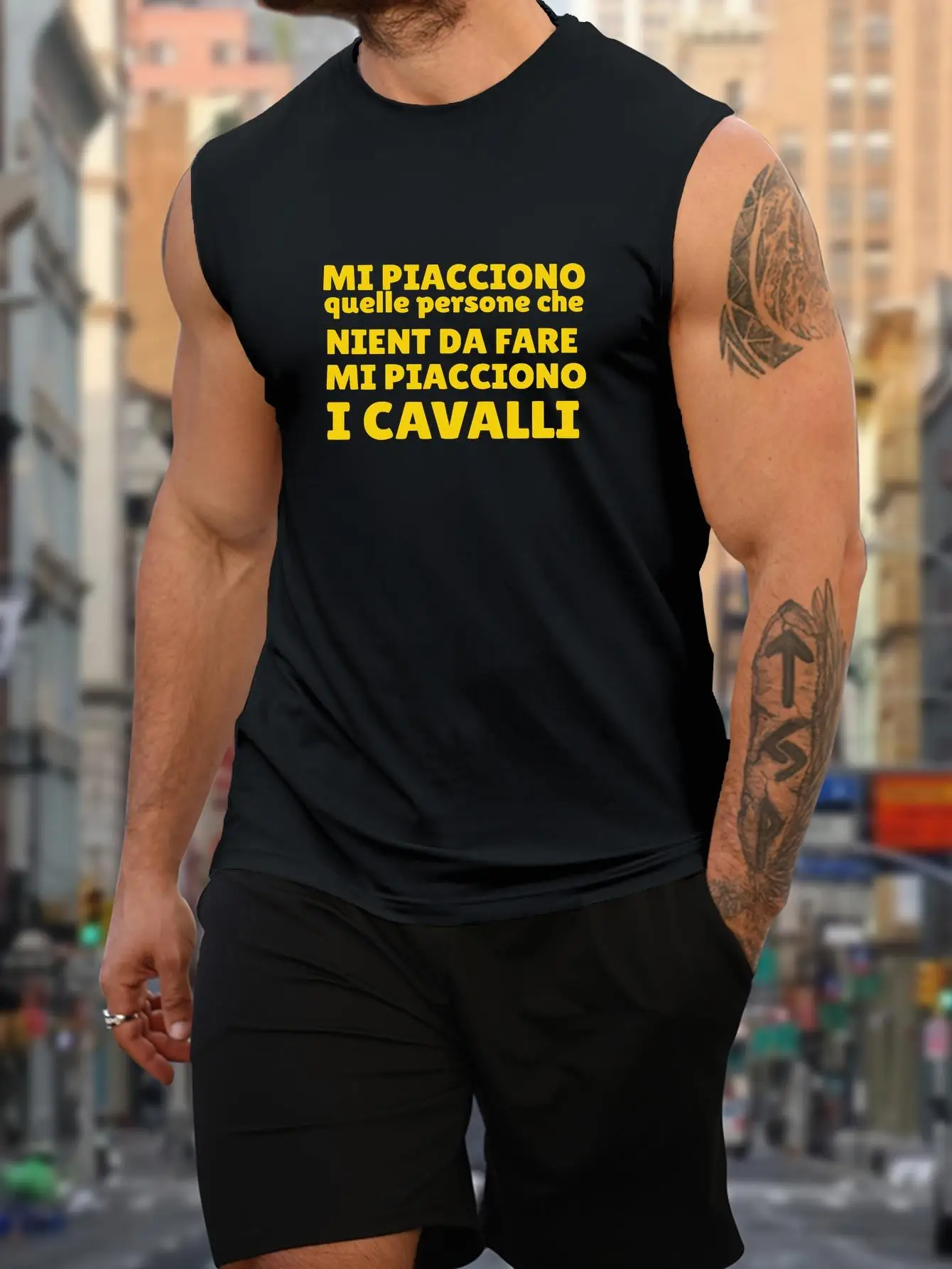 

Мужская майка без рукавов - яркая рубашка в итальянском стиле, свободная дышащая майка, подходящая для фитнес-тренировок.