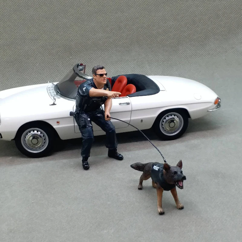 

1/18 Scale Model Car Police Special Forces With Dog Action Figure Scene Accessory Car Display Dolls Toys Collection Gifts Fans