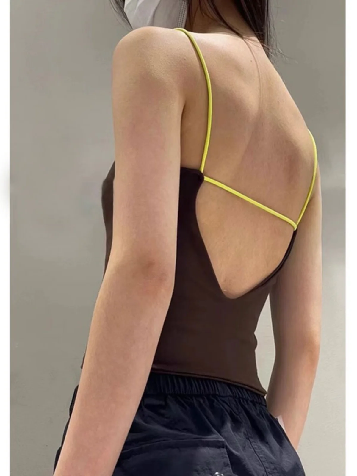 Sexy V-Neck  Strap Vest Women Summer Inner Match Beautiful Back Bra Integrated Base with Chest Pad Outerwear Back Exposur...