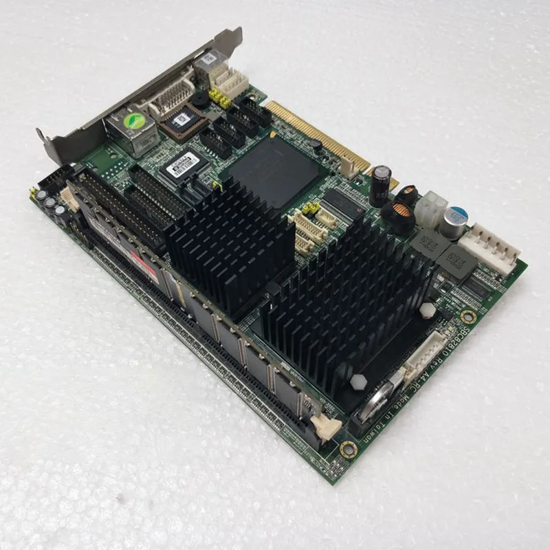 

Горячая оригинальная материнская плата промышленного компьютера Axiomtek SBC82810 REV.A4-RC