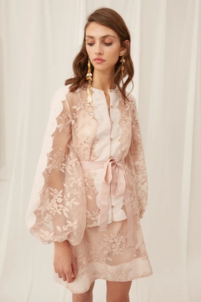

Keepsake Australian Brand round Ne Lantern Sve Embroidered Top Faionable Thin Veil Women's irt Spring Autumn 209