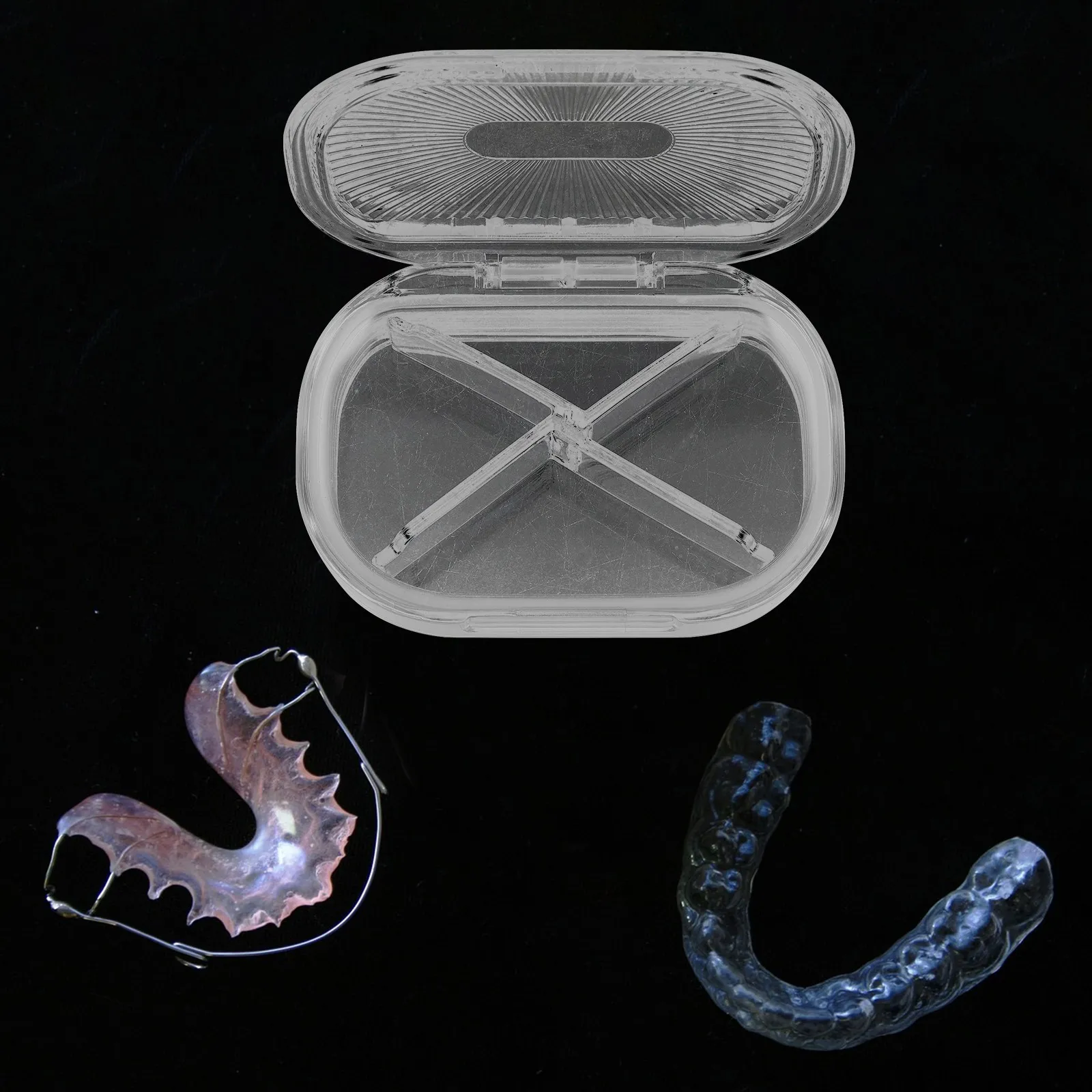 

Denture Case Retainer Box Convenient Portable Storage Container for Dentures Retainers False Teeth Safe Plastic Material Indoor