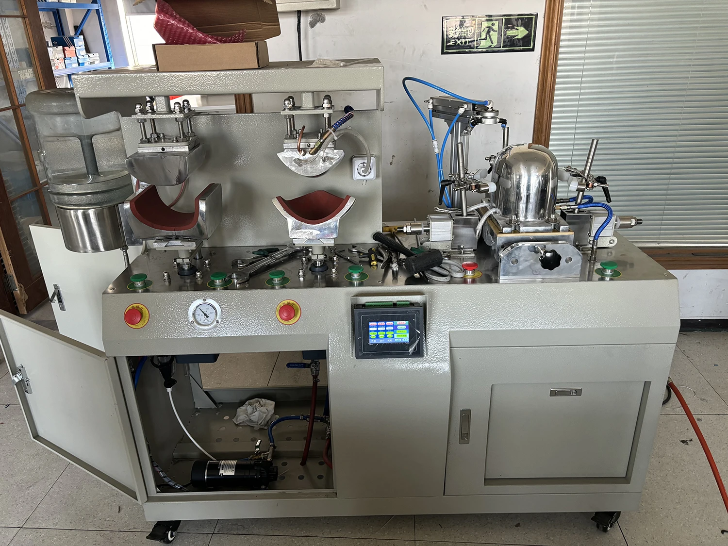 CP-103 Double-station Fully Automatic Steam Cap Ironing Machine