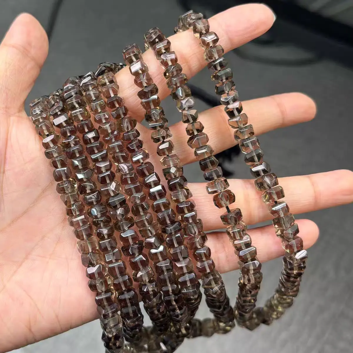 

Дымчатый розовый кварц, белый кристалл, граненые круглые бусины в стиле барокко, 6-9 мм, 38 см, оптовая продажа для ювелирных изделий своими руками, ожерелья, свободные бусины