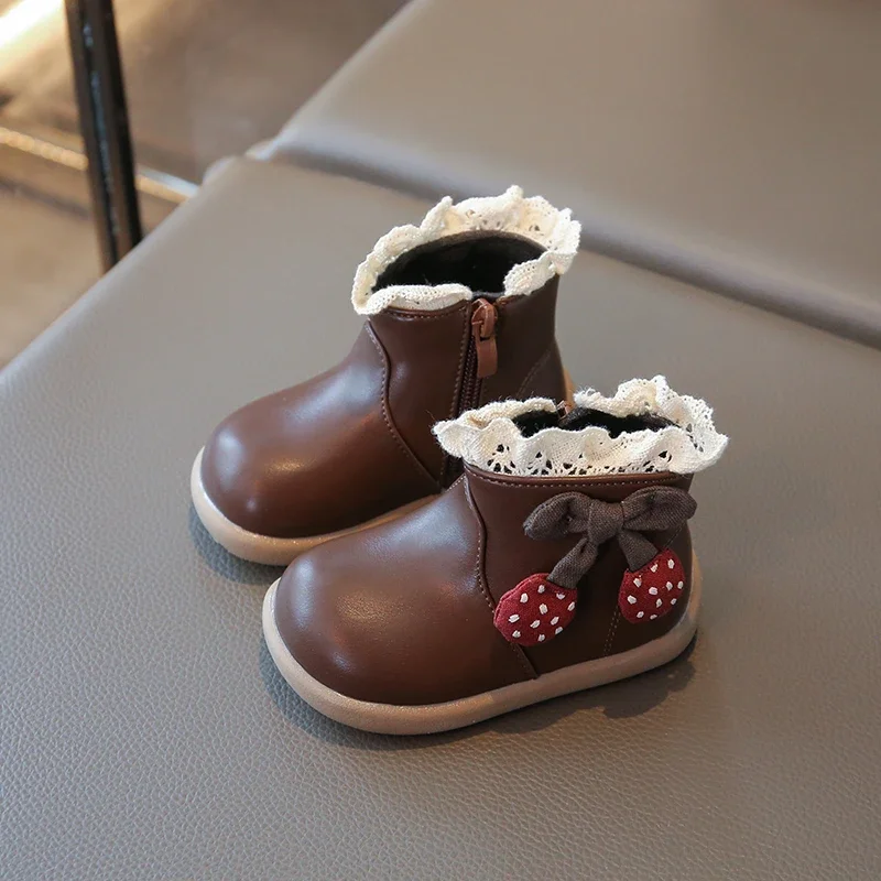 

2025 детские короткие сапоги принцессы для девочек, новая зимняя модная нескользящая универсальная детская элегантная обувь в корейском стиле на мягкой подошве