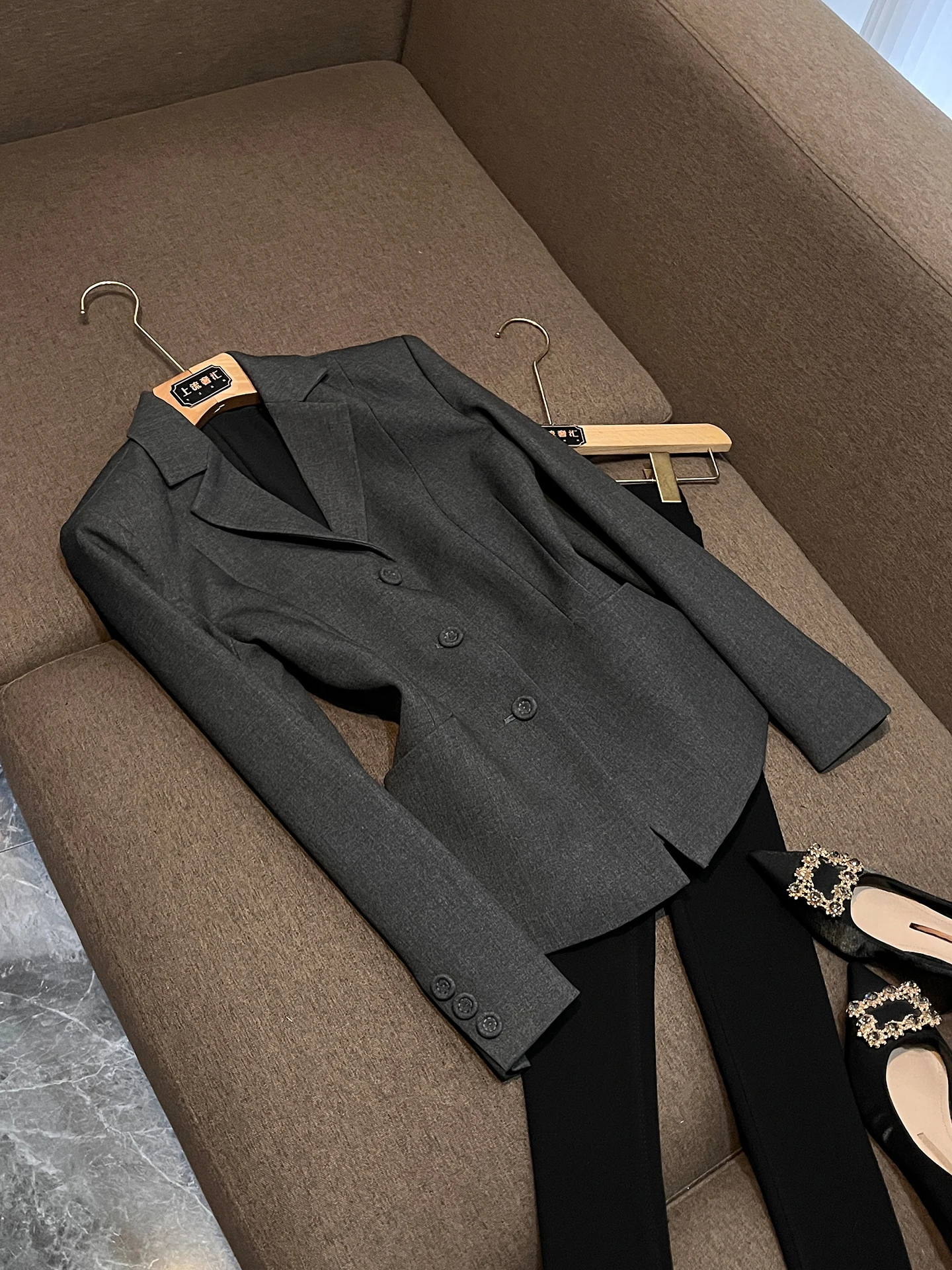 

Элегантный женский пиджак Slim Fit из дышащего полиэстера, весна 2026, с длинным рукавом, не требует глажки