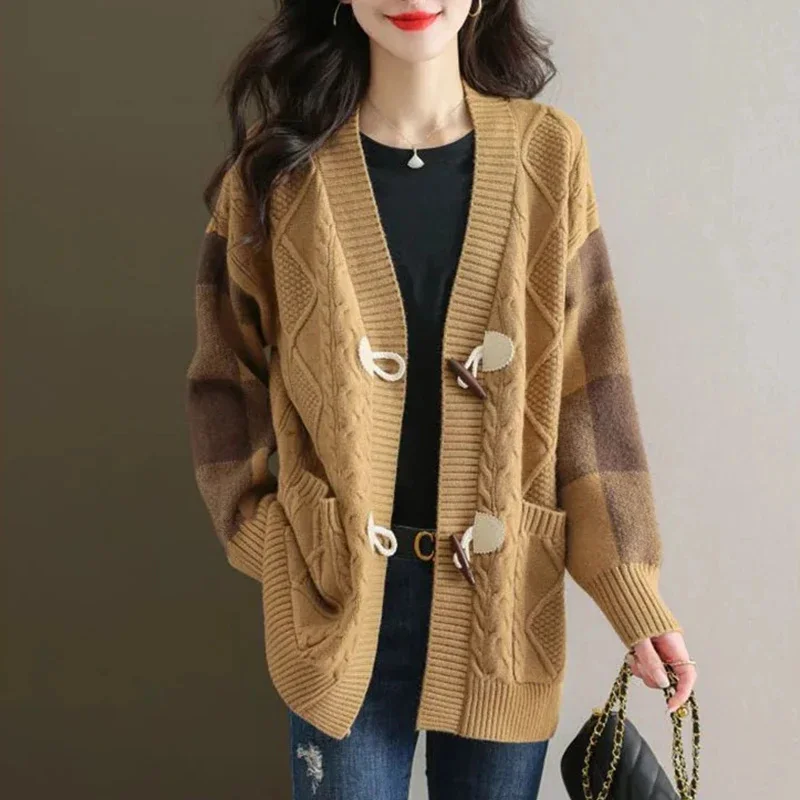 Spring Autumn New Sweater Cardigan Women's V-neck Fashion Loose Casual Contrast Color Twists Weaving Button Pocket Knit Coat Top