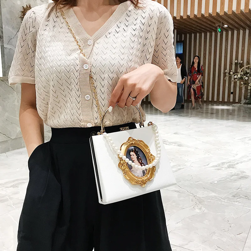 Figure Oil Painting Embossment Small Square Bag Elegant Atmospheric Women Handbag Pearl Decoration Crossbody Shoulder Bag BM072